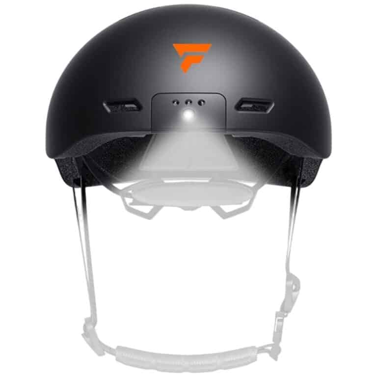 Casco con luz y camara color negro