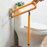 Abatible contra la pared barra